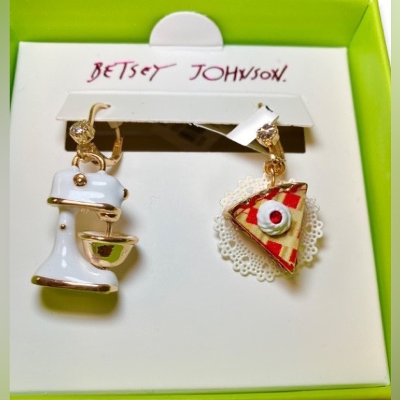 Betsey Johnson Pie and Mixer Earrings - Picture 2 of 4